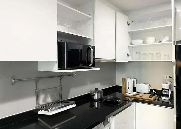 度假居 2br Modern Comfort At Vibrant Asok Bts Station *