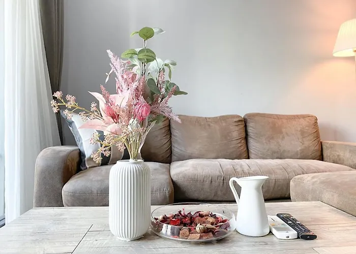 2br Modern Comfort At Vibrant Asok Bts Station 曼谷